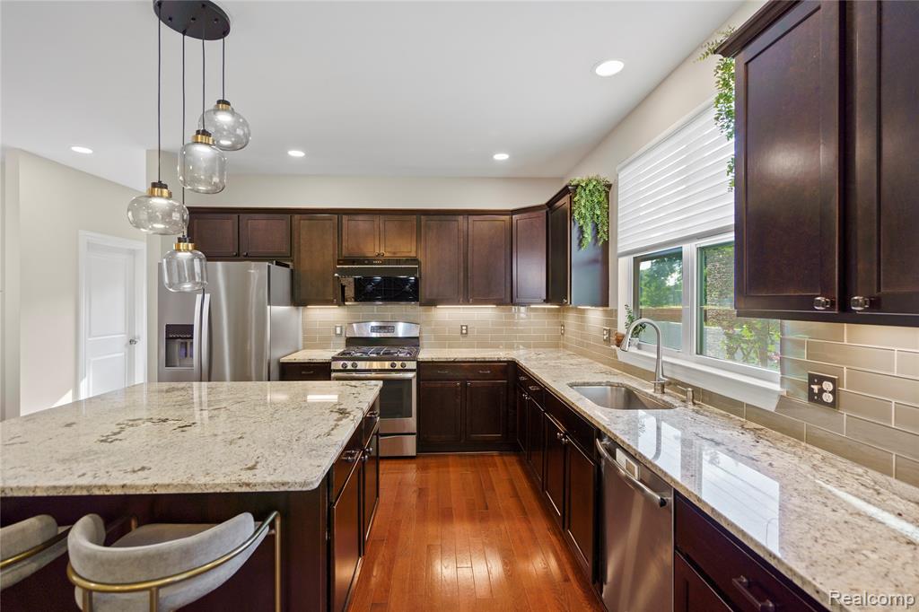 800 N Dorchester Avenue, Royal Oak, MI 48067 — Photo 9