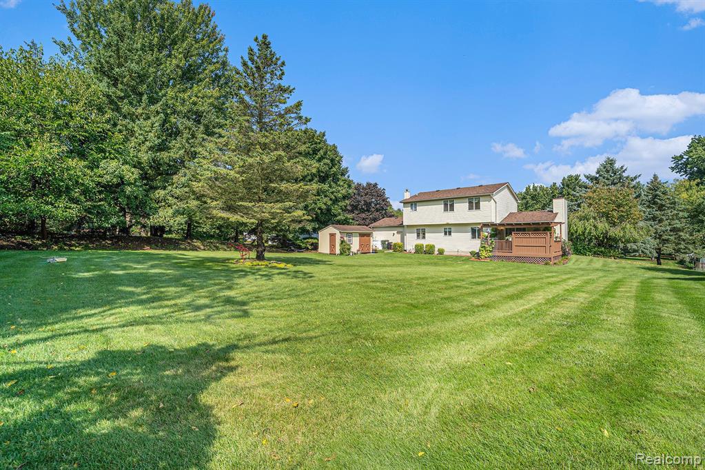6465 CHICKADEE, Clarkston, MI — Photo 20