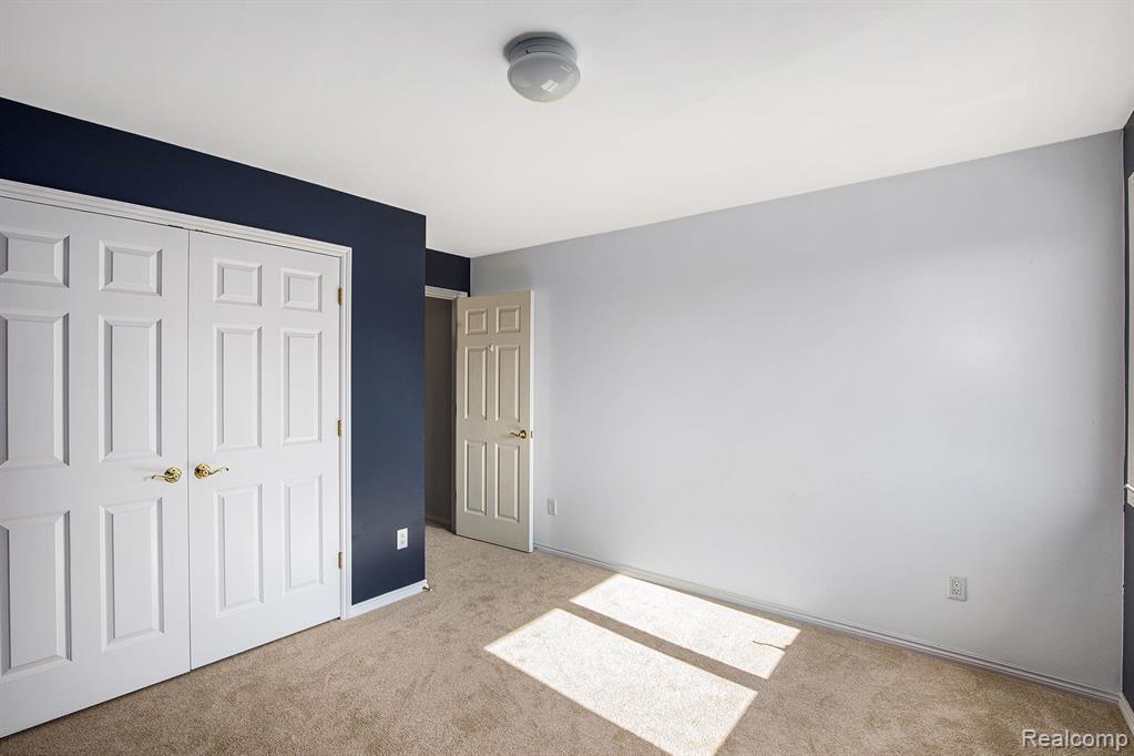 5641 Golf Pointe Drive, Clarkston, MI 48348 — Photo 30