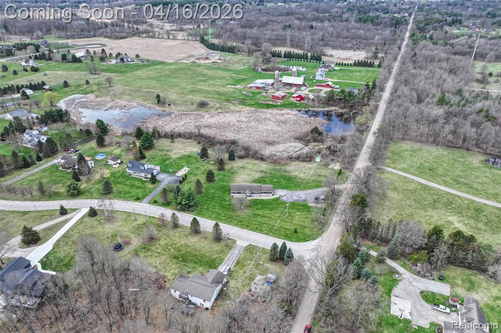 12420 Kipp Road, Goodrich Vlg, MI — Photo 39
