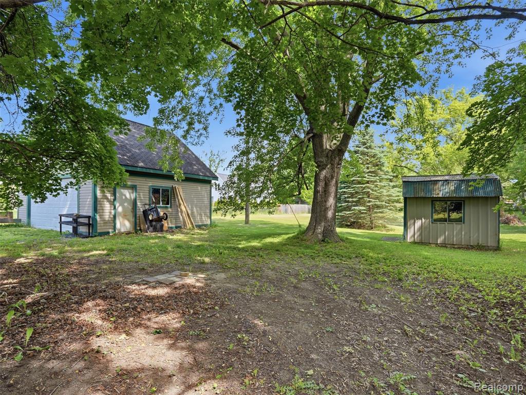 69 E Burdick Street, Oxford, MI 48371 — Photo 30