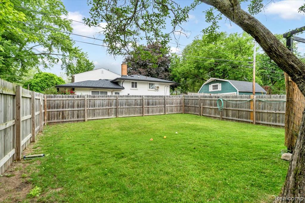 665 Langley Boulevard, Clawson, MI — Photo 30