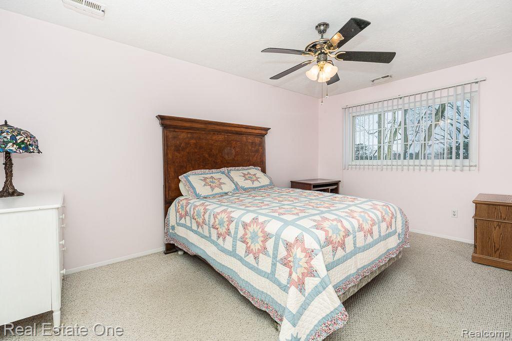 480 BALDWIN Avenue, 28, Rochester, MI 48307 — Photo 8