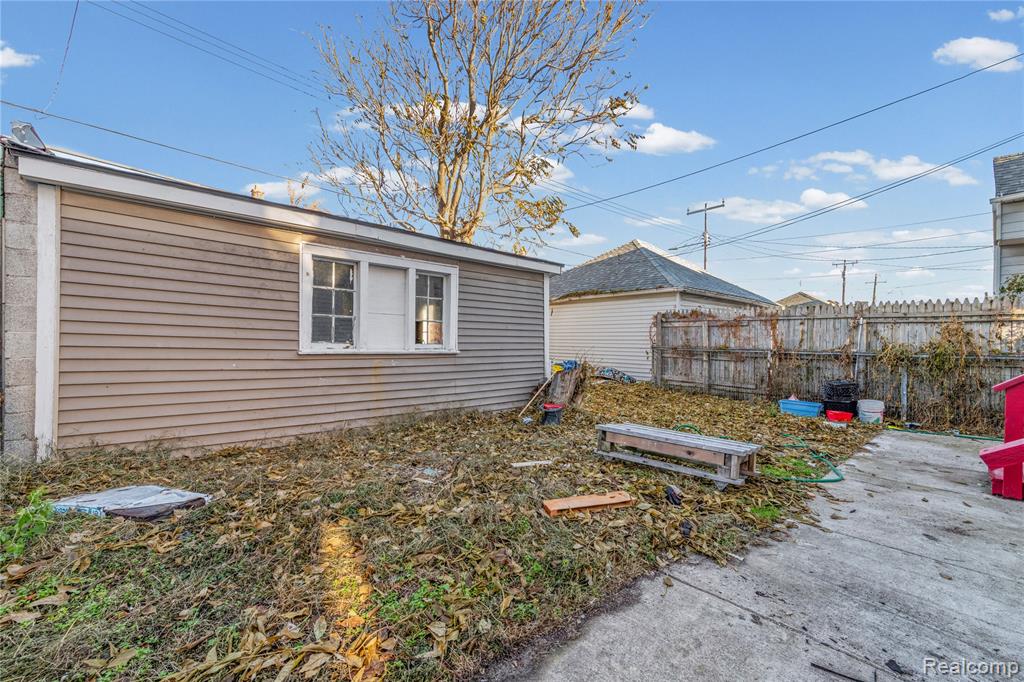 2657 Botsford Street, Hamtramck, MI 48212 — Photo 34