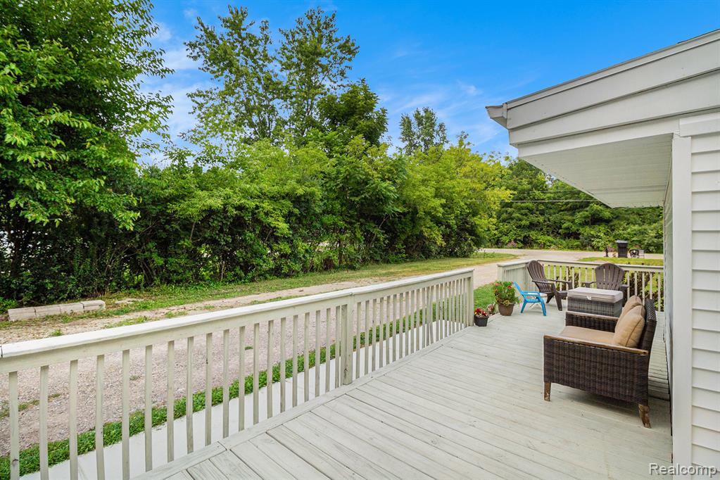 5429 Bangor Avenue, Flushing, MI 48433 — Photo 17