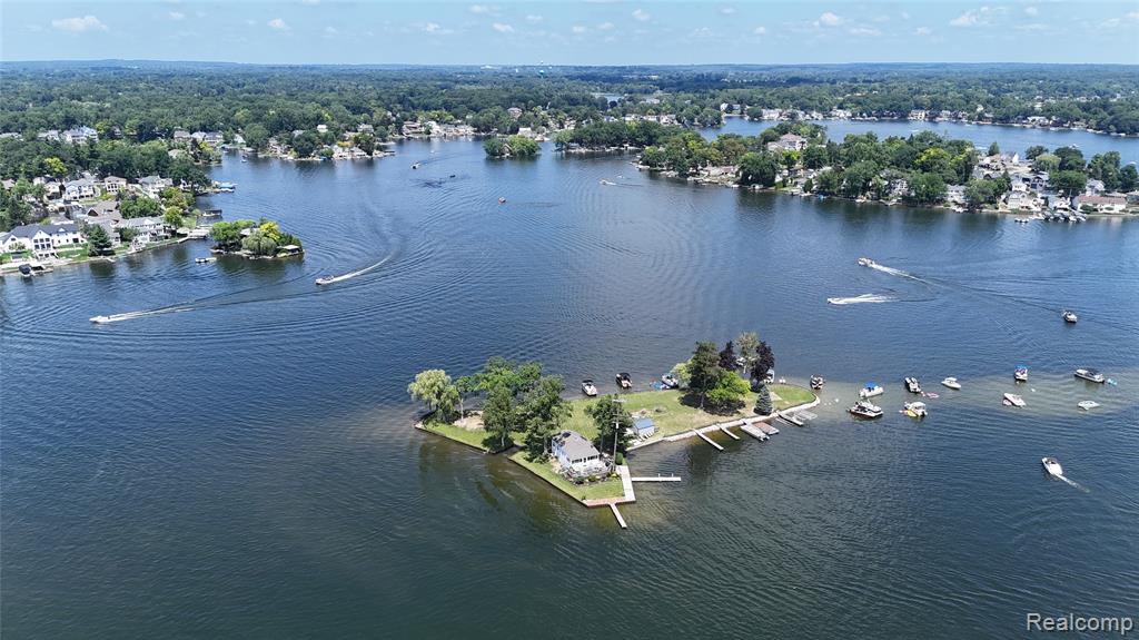 40 Park Island Drive, Lake Orion, MI 48362 — Photo 19