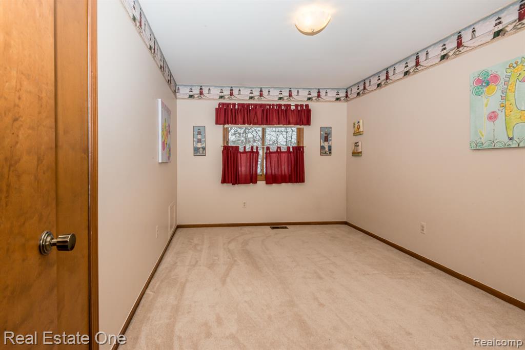 41344 Beacon Road, Novi, MI — Photo 59