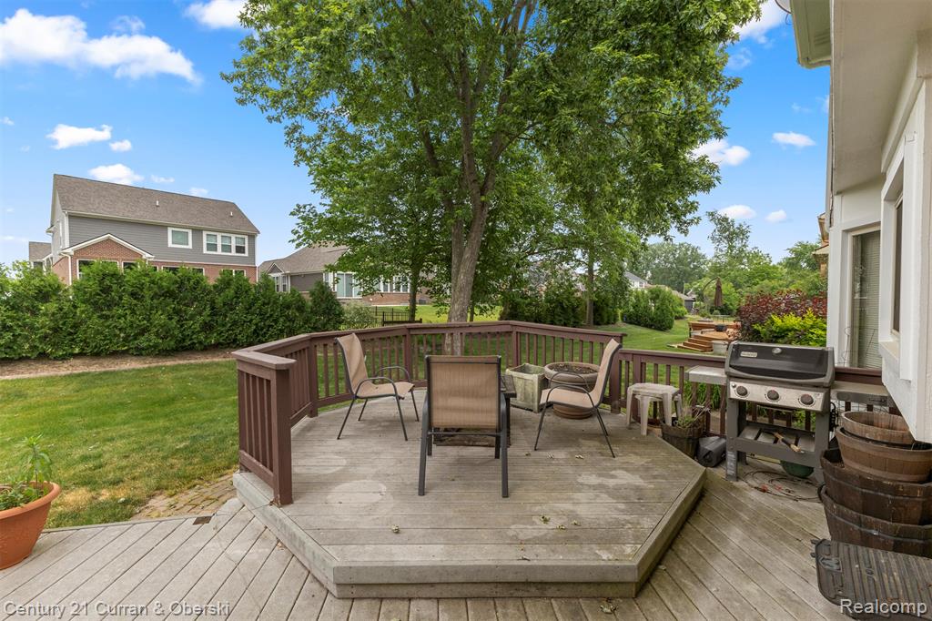 45924 Rockledge Drive, Plymouth, MI 48170 — Photo 11