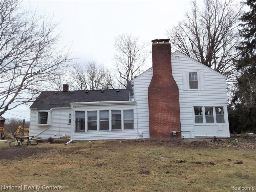 60001 E 8 MILE Road, South Lyon, MI 48178 — Photo 7