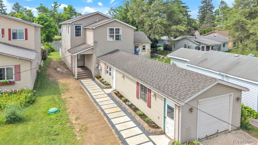 8963 Tackles Drive, White Lake, MI — Photo 3