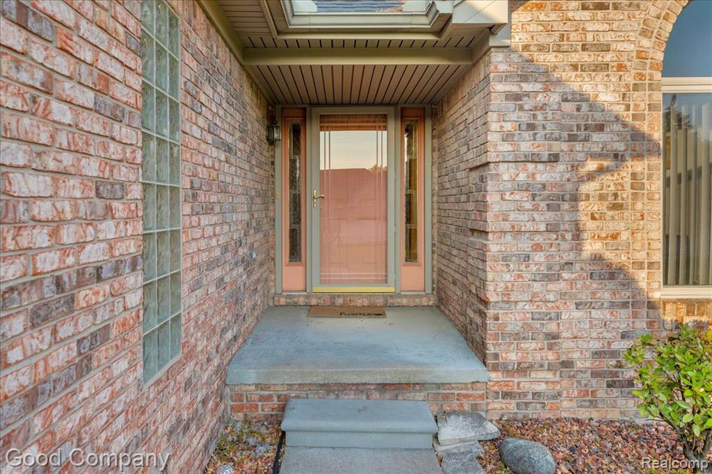 51414 Pinewood Drive, Macomb, MI 48042 — Photo 3
