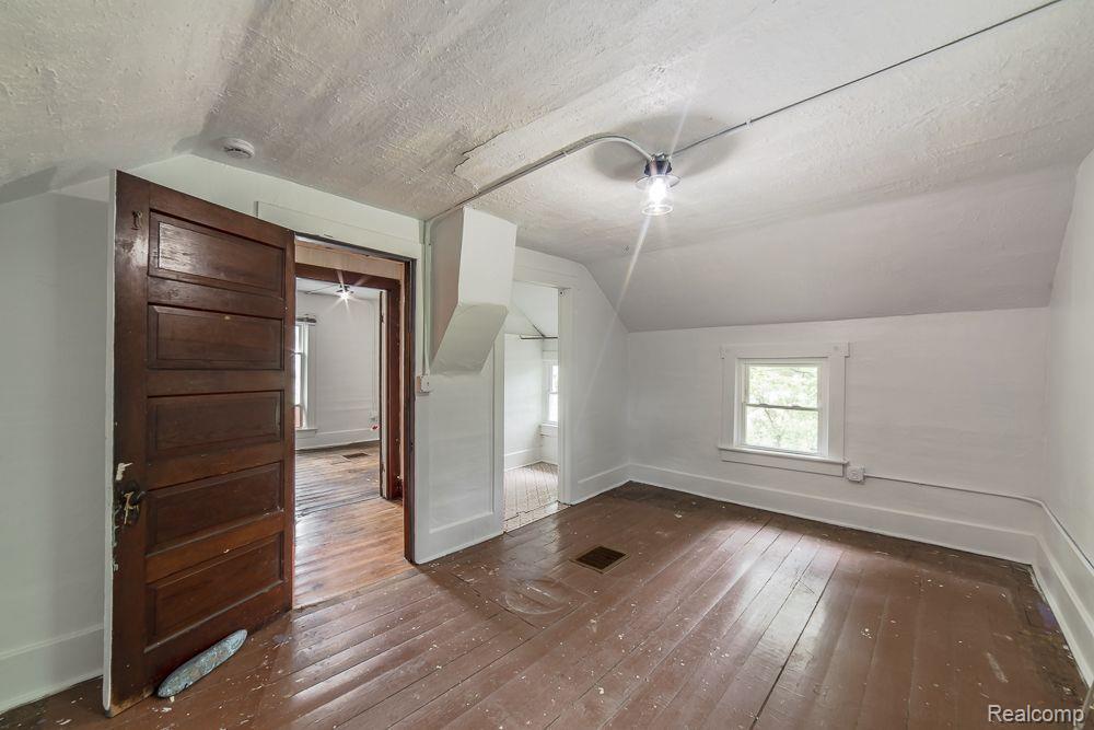 335 N CHURCH Street, Ortonville, MI 48462 — Photo 26