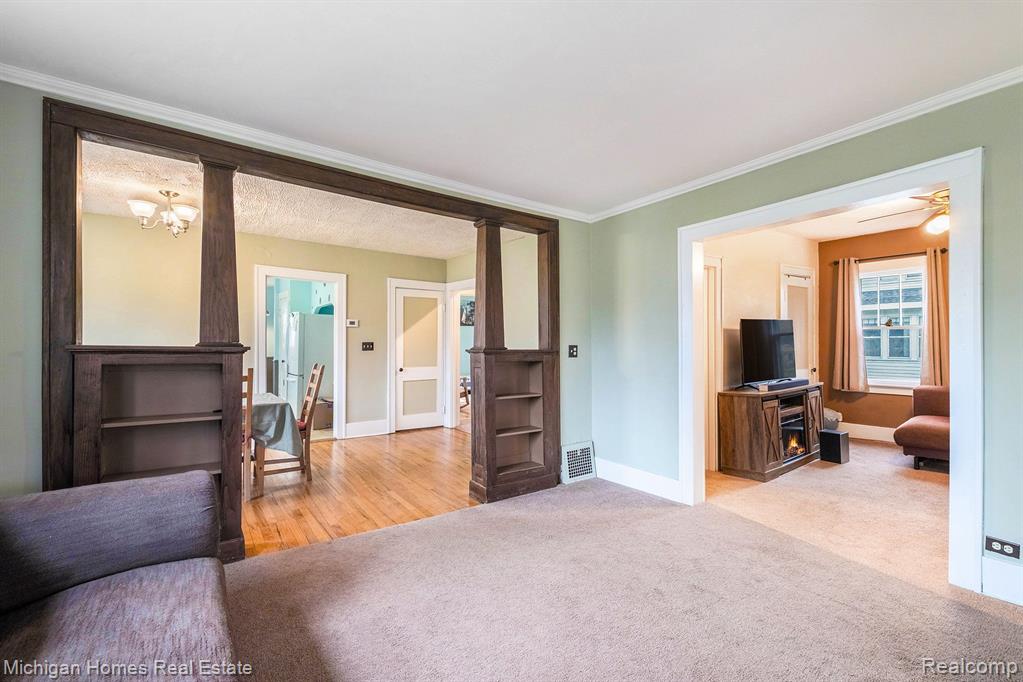 115 PARK Avenue, Holly, MI 48442 — Photo 18