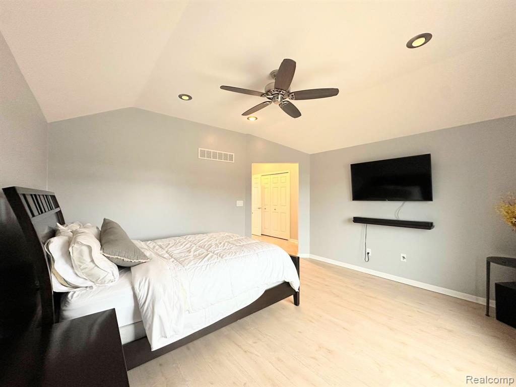 54795 BRADSHAW Drive, New Baltimore, MI 48047 — Photo 34