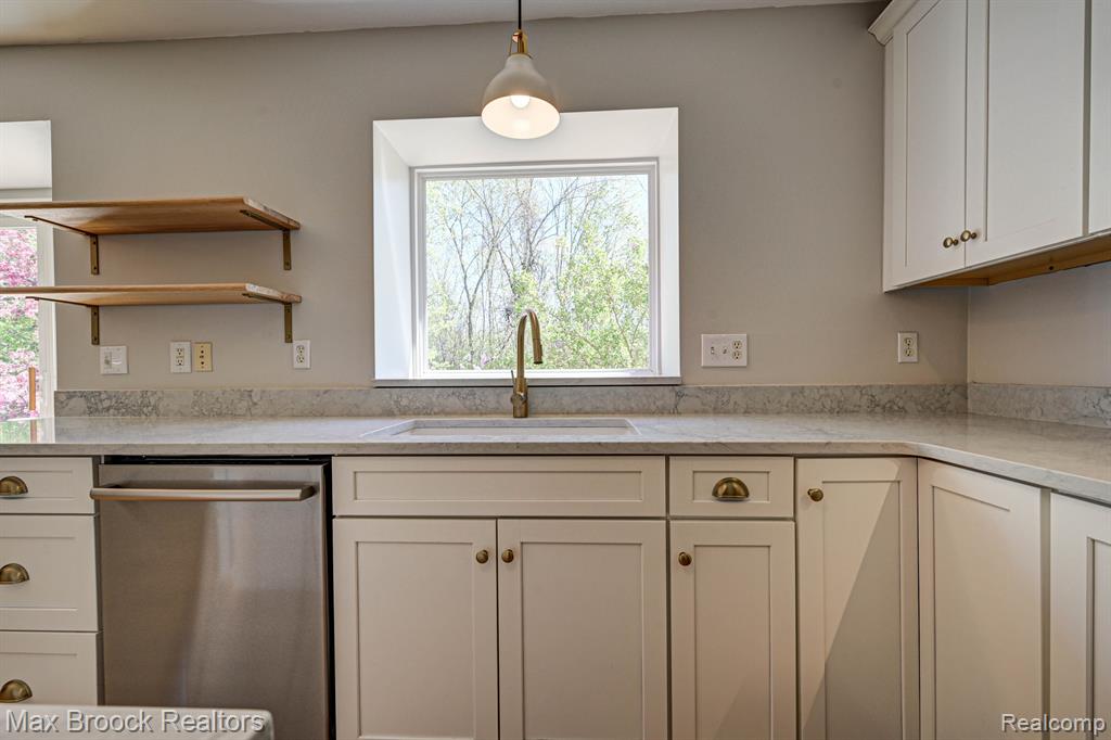7273 BELLE MEADE Street, Ypsilanti, MI 48197 — Photo 19