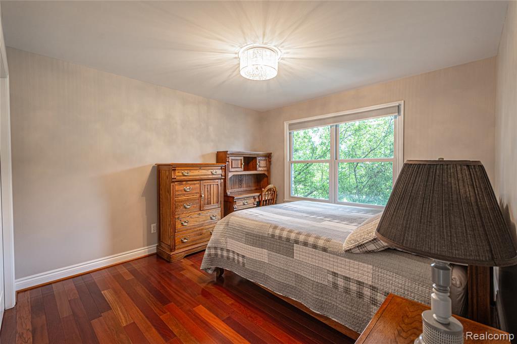 5429 Shorewood Drive, Fort Gratiot, MI 48059 — Photo 32