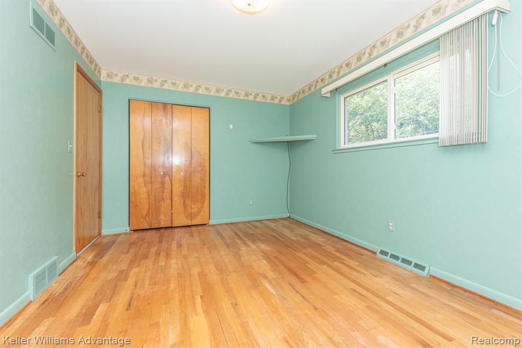 4460 Welland Drive, West Bloomfield, MI 48323 — Photo 16