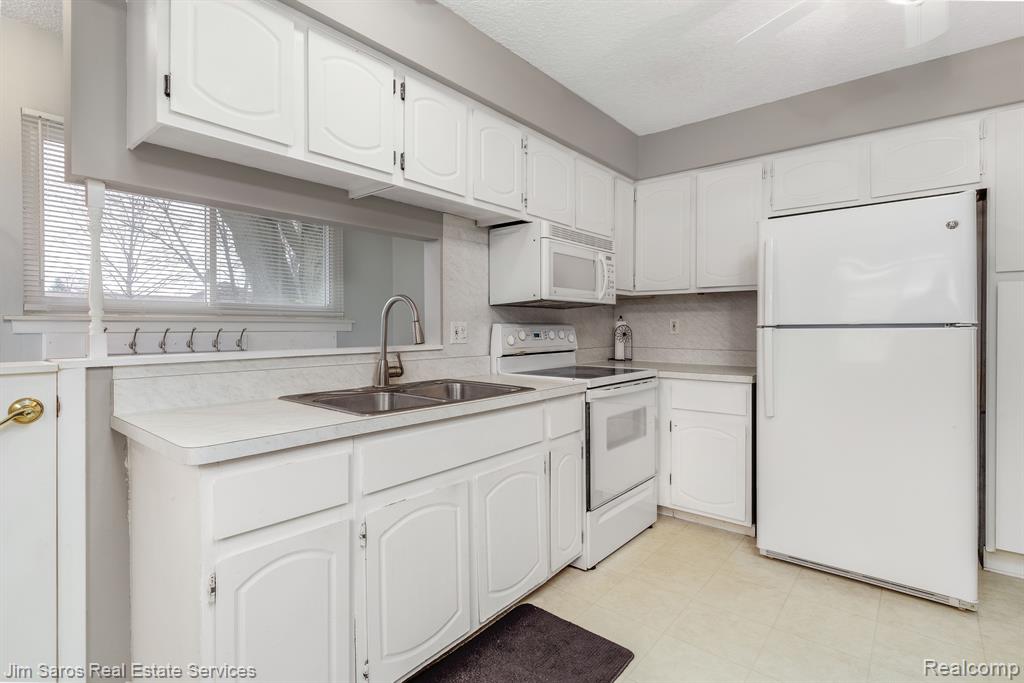 50463 ANDERS Street, Chesterfield, MI 48047 — Photo 5