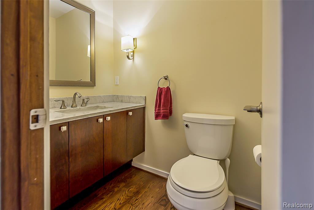 581 Woodway Court, Bloomfield Hills, MI 48302 — Photo 23