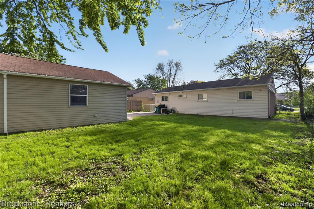 10972 Van Buren Street, Van Buren, MI 48111 — Photo 29