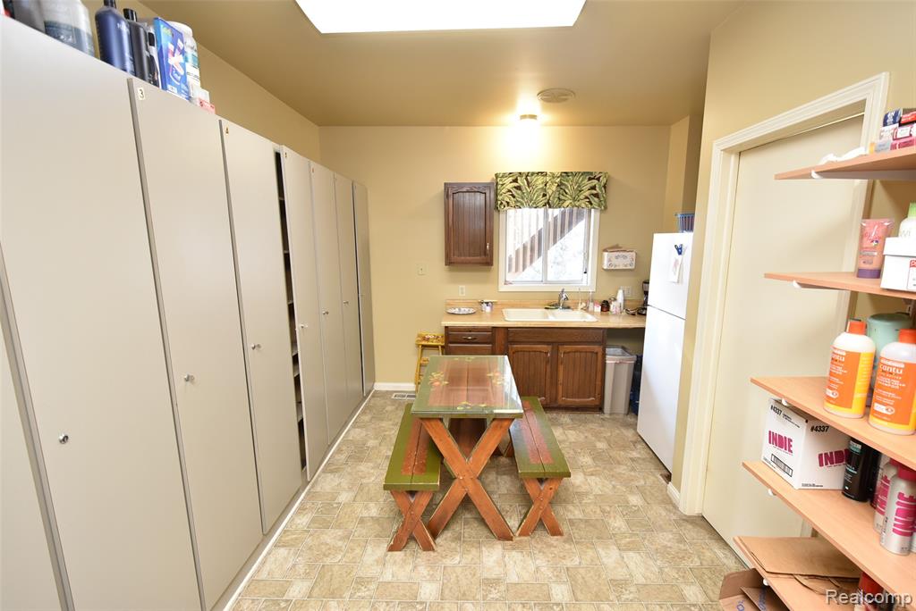 11522 Davis Street, Grand Blanc, MI 48439 — Photo 15
