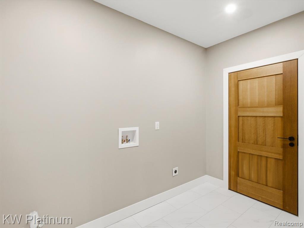 493 Wood Road, Snover, MI 48472 — Photo 43