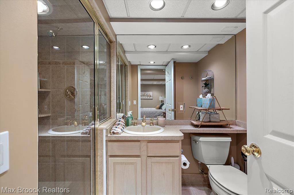 892 TARTAN Trail, Bloomfield Hills, MI 48304 — Photo 39