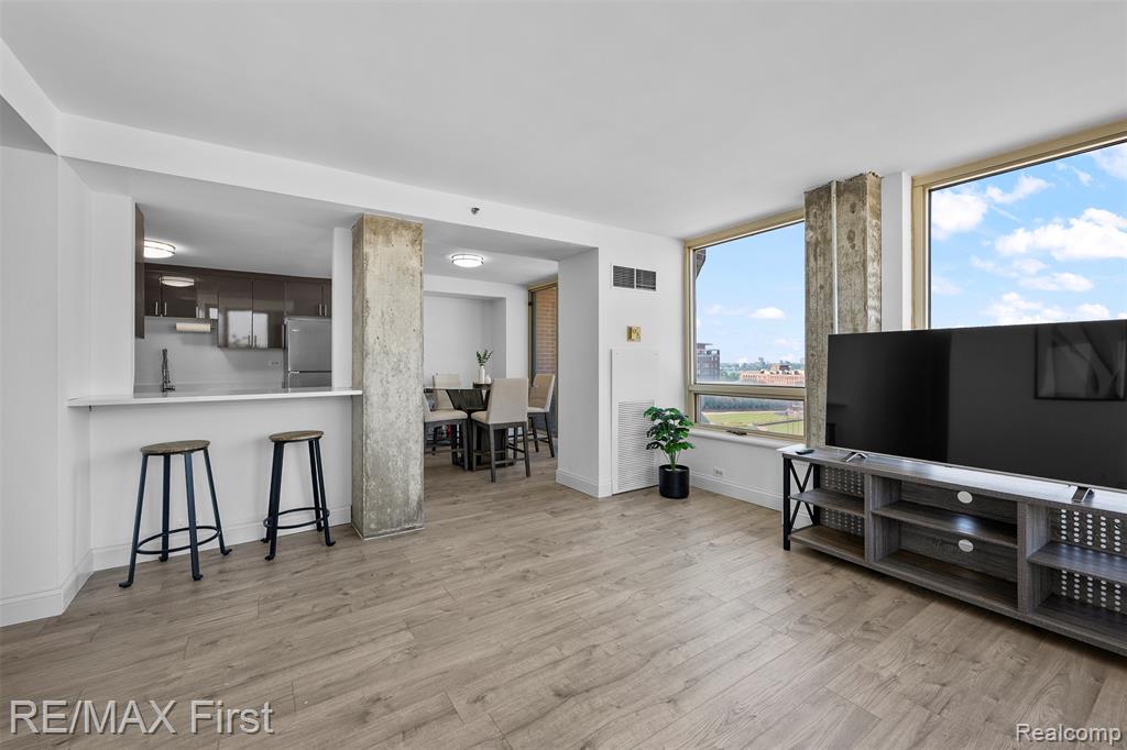 3320 Spinnaker Lane, 10D, Detroit, MI 48207 — Photo 10
