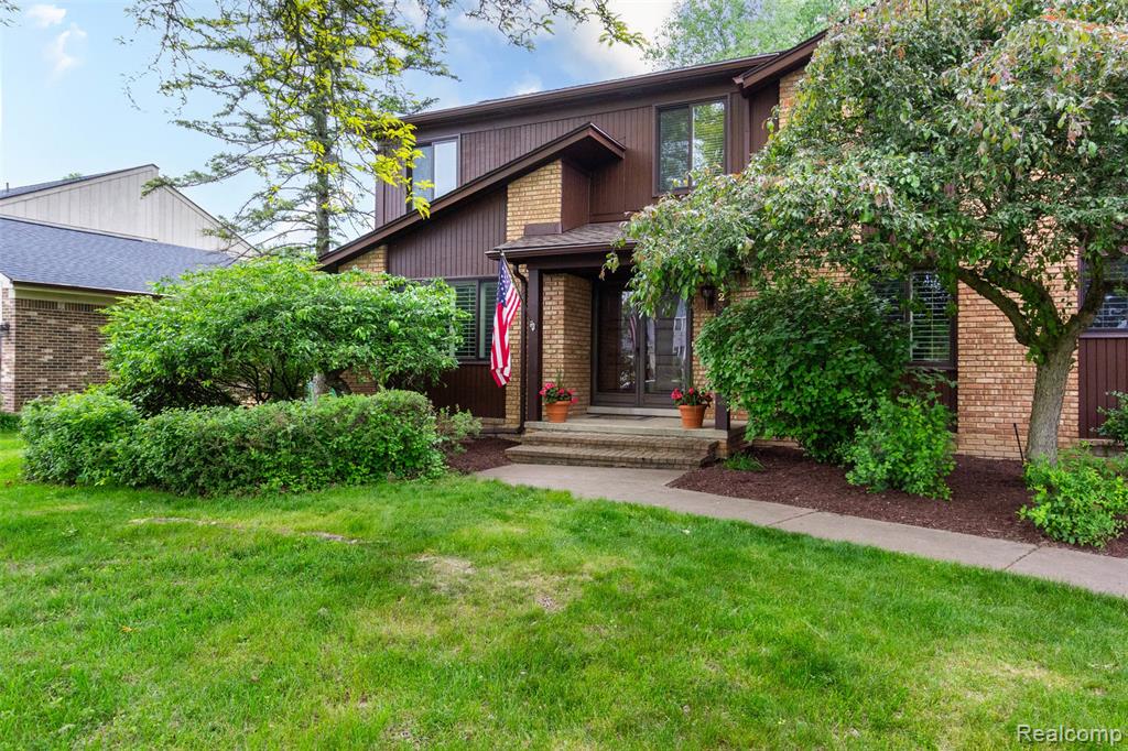 5423 HAUSER Way, West Bloomfield, MI 48323 — Photo 4