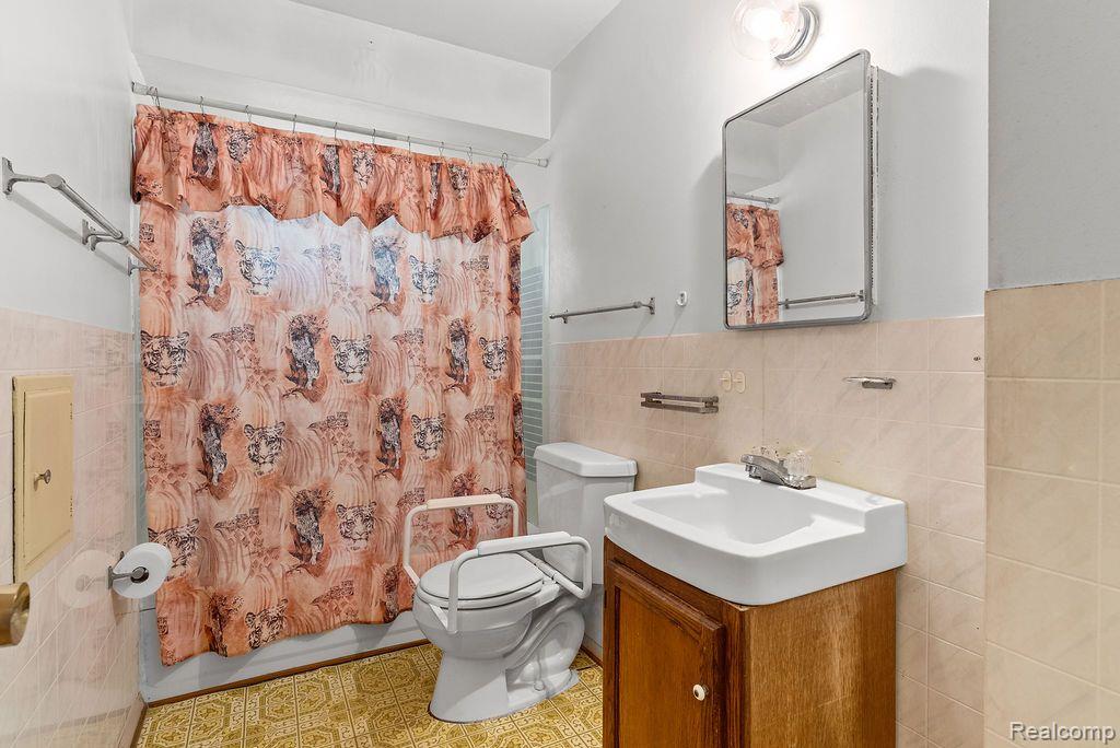 6626 ELMRIDGE Drive, Flint, MI 48505 — Photo 27