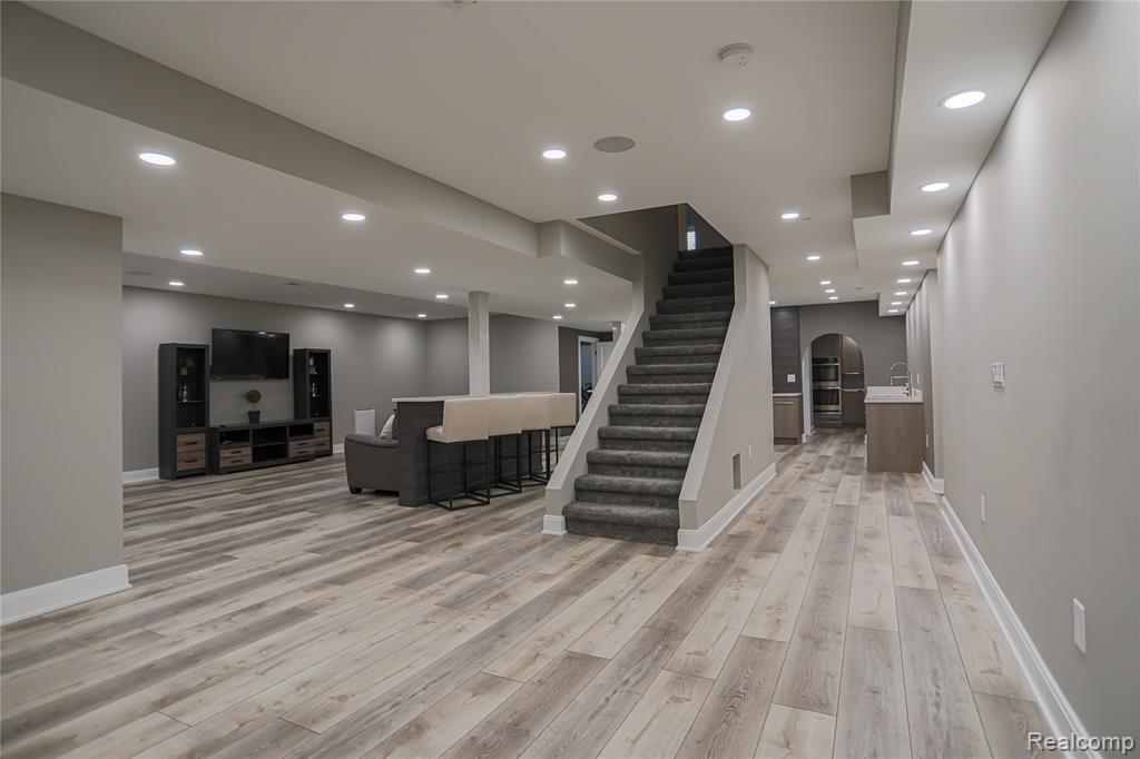 55761 Timbers Edge Drive, Shelby Twp, MI 48316 — Photo 32