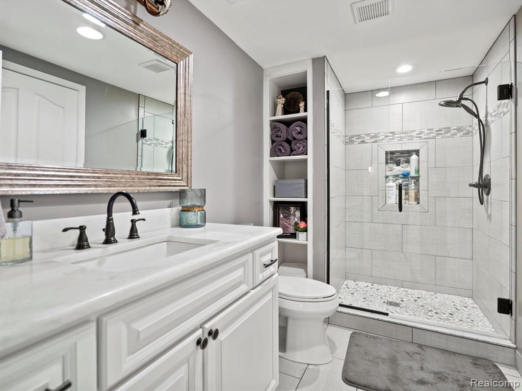 5970 STONEHAVEN Boulevard, Rochester, MI 48306 — Photo 41