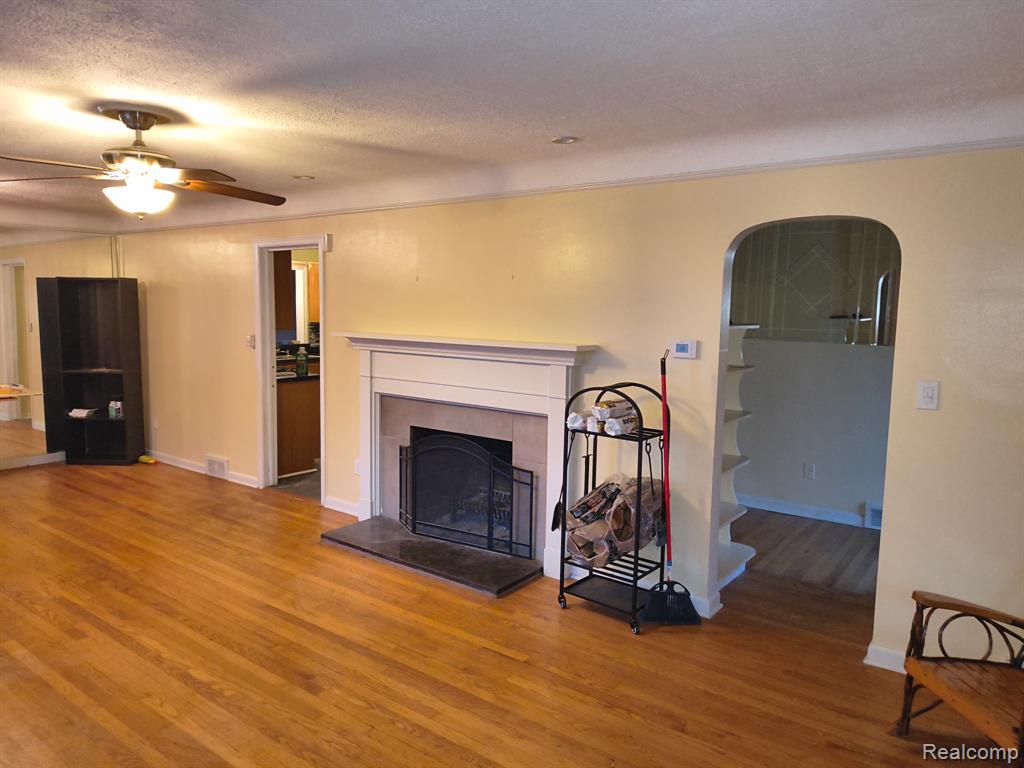 27315 Lathrup Boulevard, Lathrup Village, MI 48076 — Photo 14