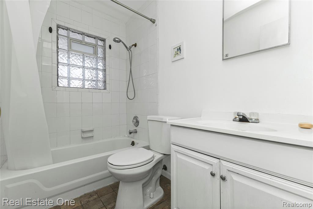 6141 Harrison Street, Garden City, MI — Photo 9