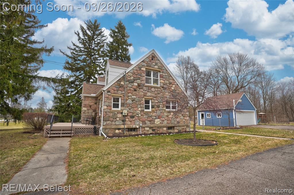 3360 N Elms Road, Flushing, MI 48433 — Photo 3