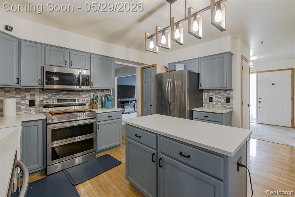 2241 Elkridge Circle, Highland, MI 48356 — Photo 16