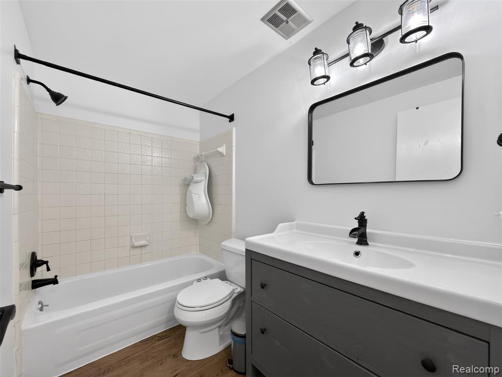 20830 W Glen Haven Circle, Northville, MI 48167 — Photo 21