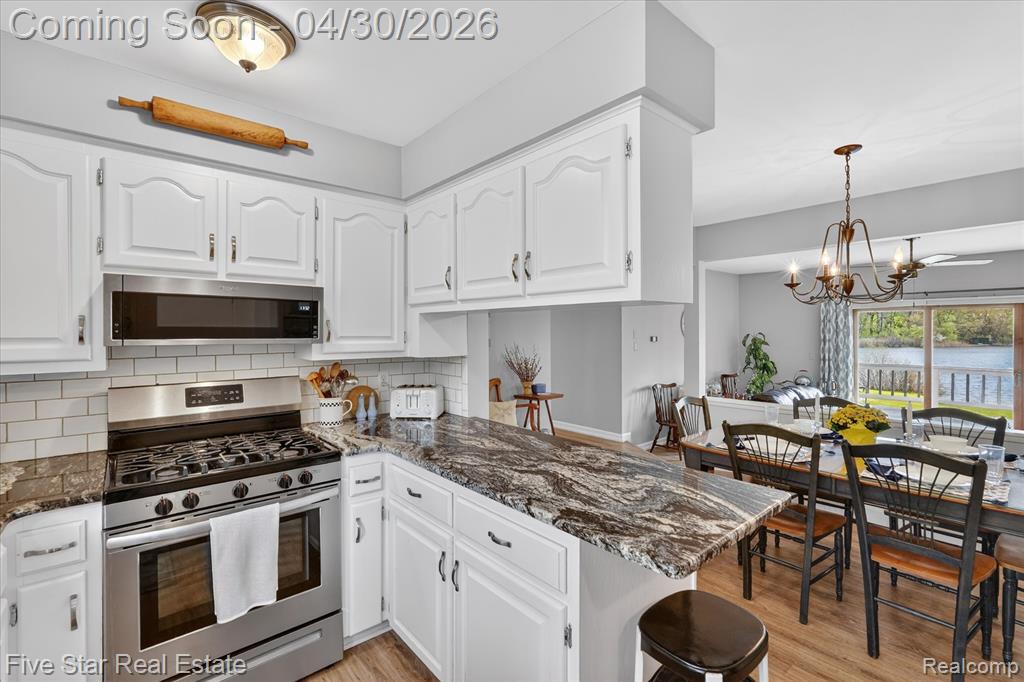 630 Sunset, White Lake, MI 48383 — Photo 15
