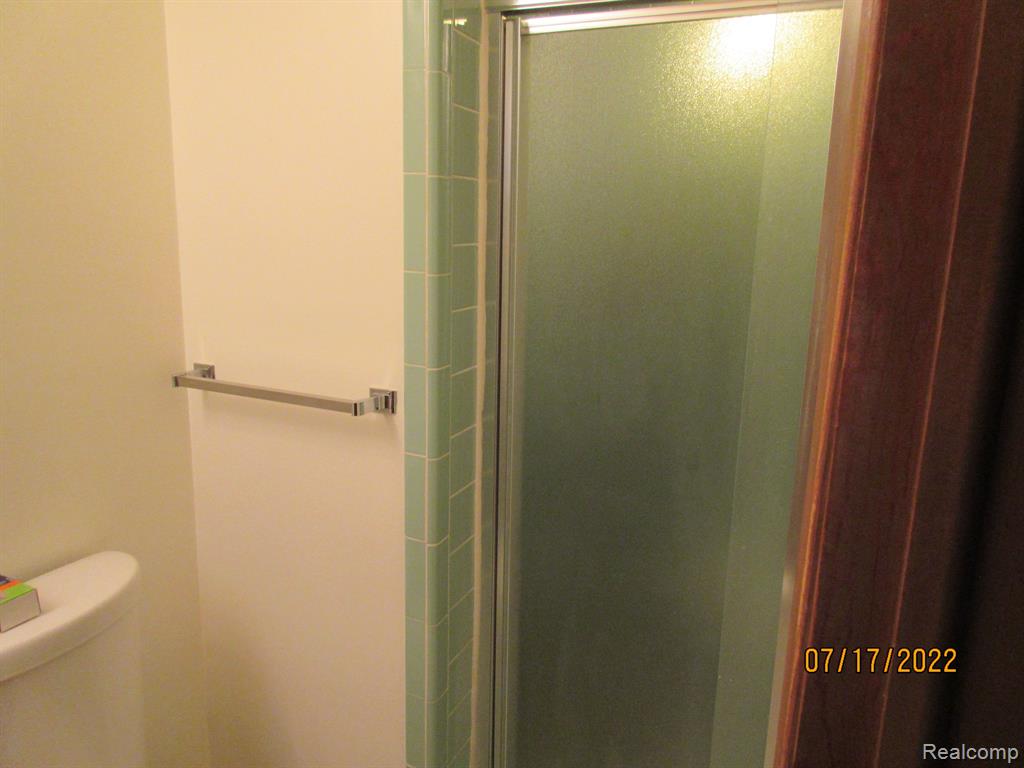 29497 GERALDINE Drive, Warren, MI 48093 — Photo 23