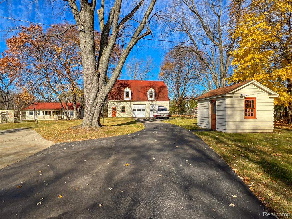 5044 Charing Cross Road, Bloomfield Hills, MI 48304 — Photo 13