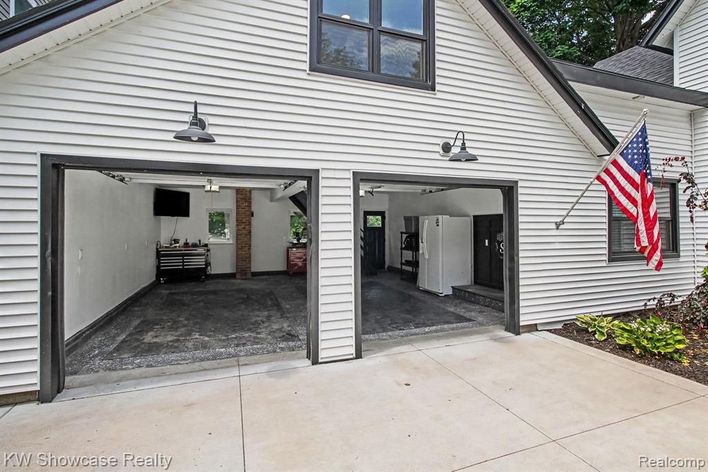 615 Hickory Street, Milford, MI 48381 — Photo 7