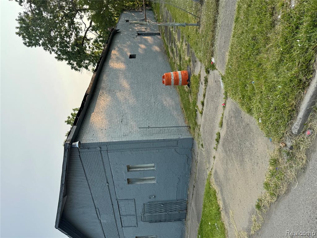 17885 Dequindre Street, Detroit, MI 48212 — Photo 2