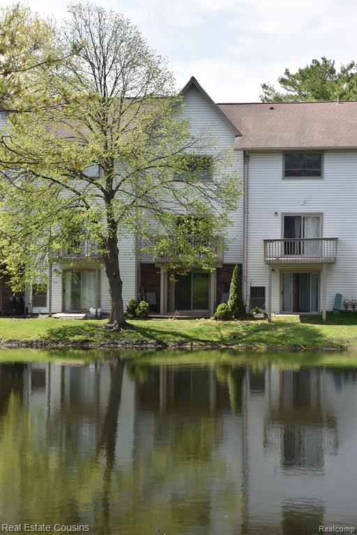 7230 BLUEWATER Drive, 130, Clarkston, MI 48348 — Photo 34