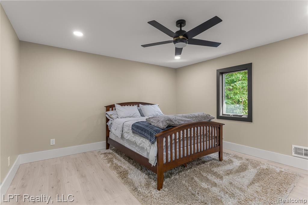 5029 Forest Valley Drive, Clarkston, MI 48348 — Photo 55