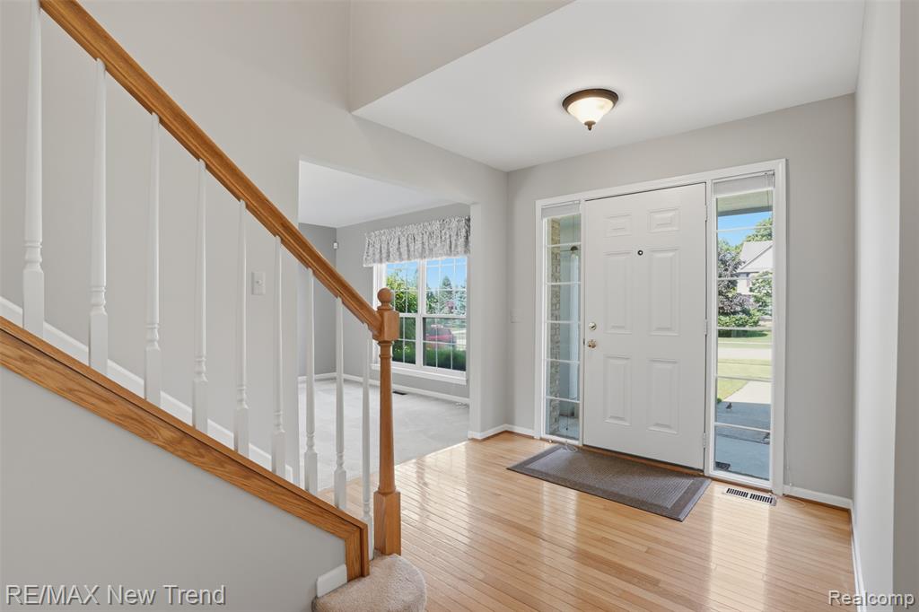729 Akehurst Lane, White Lake, MI — Photo 8