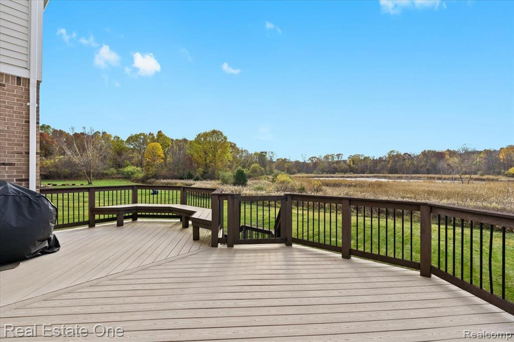 539 Olivia Drive, Milford, MI 48381 — Photo 43