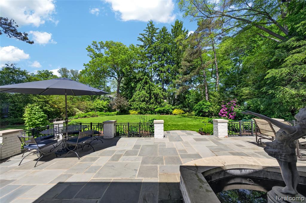 66 Oxford Road, Grosse Pointe, MI 48236 — Photo 8