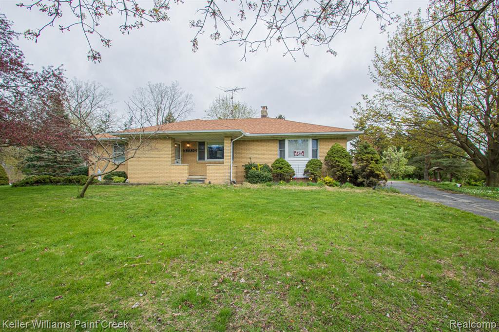 53330 SCHOENHERR Road, Shelby Twp, MI 48315 — Photo 2