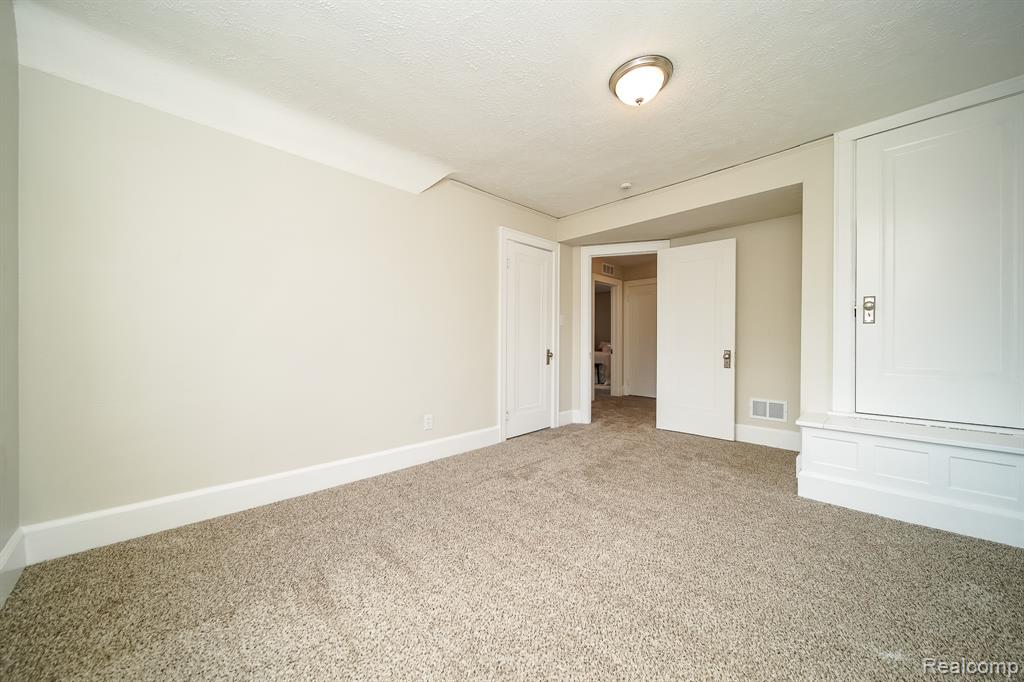 11399 Seminole, Redford, MI 48239 — Photo 58