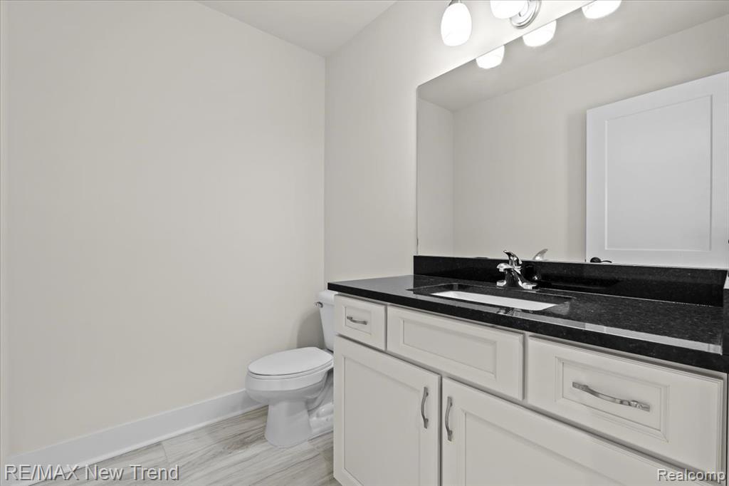 2406 Madison Street, Wixom, MI 48393 — Photo 25